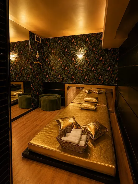 Room Xpa, Erotic massage center in Madrid
